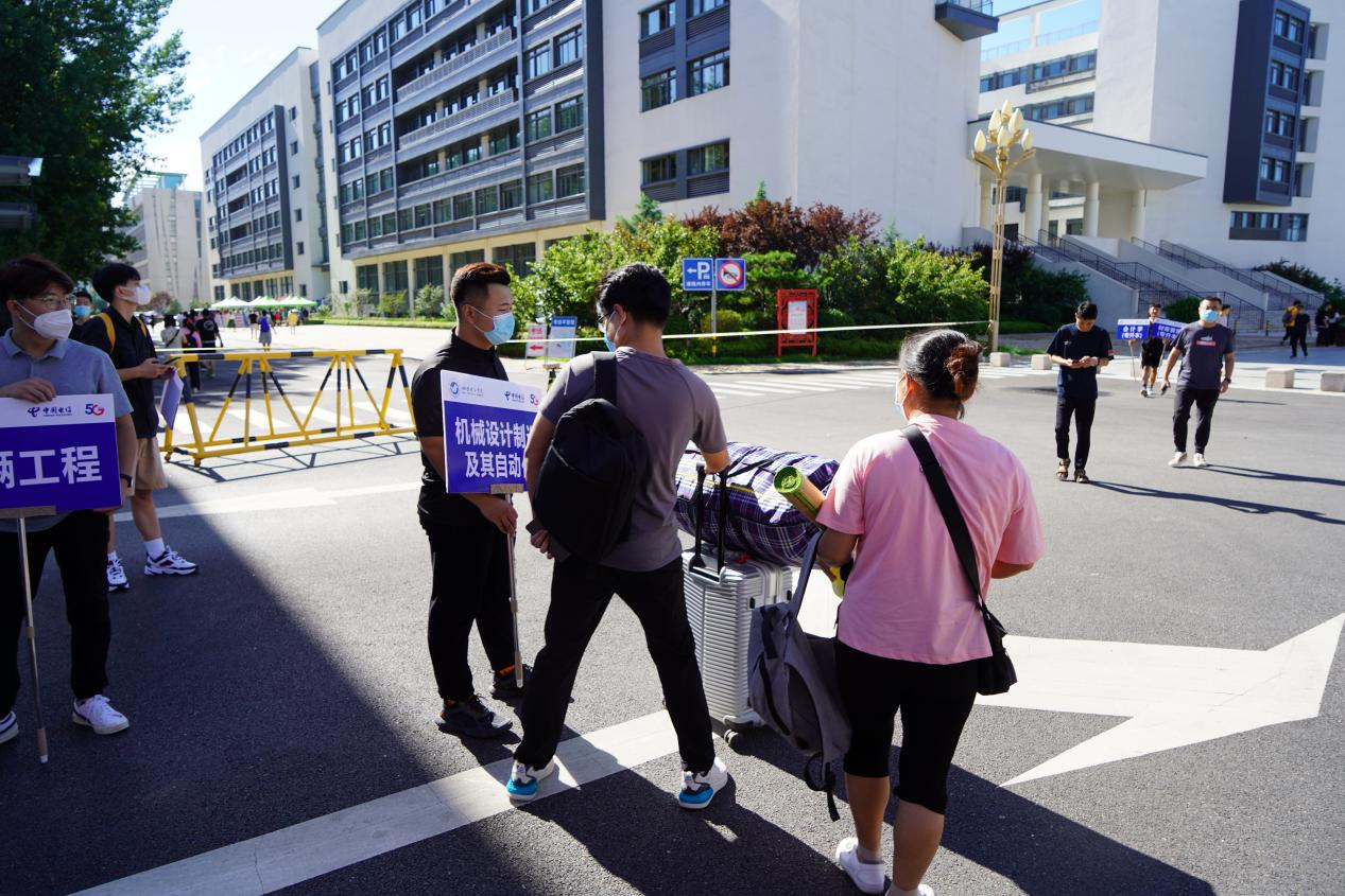 专升本新生来校报到 我校2022年迎新工作如火如荼